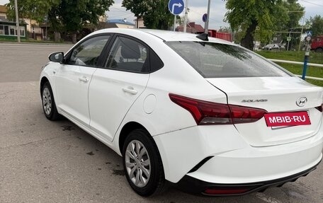 Hyundai Solaris II рестайлинг, 2018 год, 740 000 рублей, 6 фотография