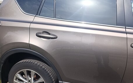 Toyota RAV4, 2018 год, 2 400 000 рублей, 10 фотография