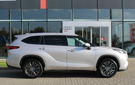 Toyota Highlander, 2026 год, 5 620 000 рублей, 7 фотография