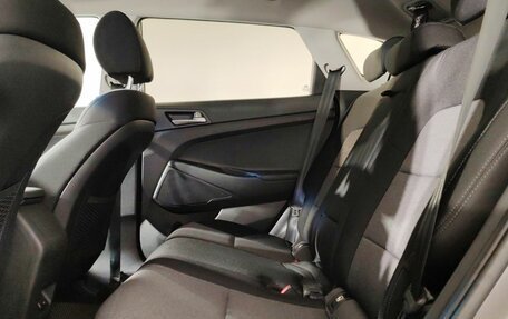 Hyundai Tucson III, 2019 год, 2 000 000 рублей, 14 фотография