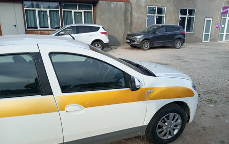 Renault Logan II, 2021 год, 250 000 рублей, 4 фотография