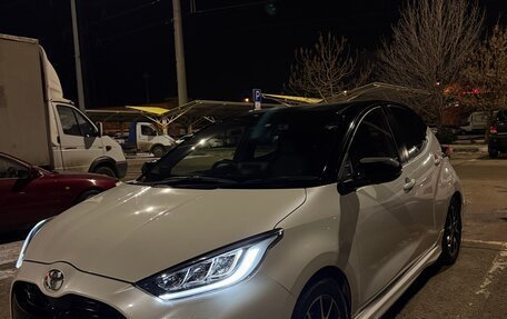 Toyota Yaris, 2020 год, 1 730 000 рублей, 7 фотография