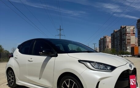 Toyota Yaris, 2020 год, 1 730 000 рублей, 9 фотография