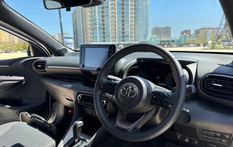 Toyota Yaris, 2020 год, 1 730 000 рублей, 28 фотография
