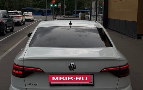 Volkswagen Jetta VII, 2019 год, 1 700 000 рублей, 2 фотография