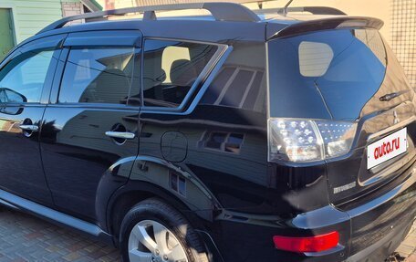 Mitsubishi Outlander III рестайлинг 3, 2011 год, 1 250 000 рублей, 6 фотография