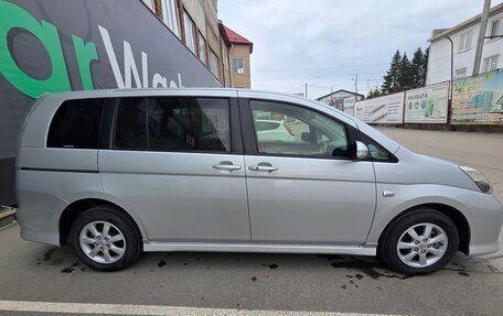 Toyota ISis I, 2011 год, 1 285 000 рублей, 3 фотография