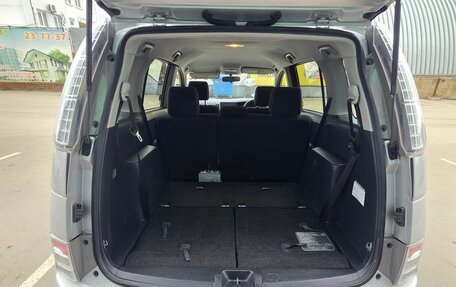 Toyota ISis I, 2011 год, 1 285 000 рублей, 15 фотография