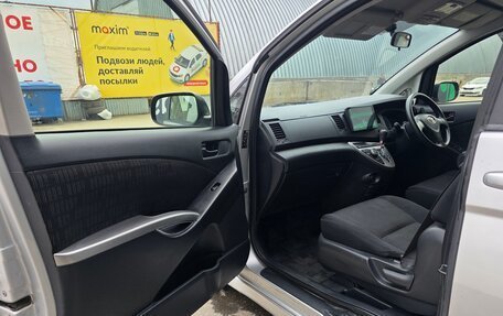 Toyota ISis I, 2011 год, 1 285 000 рублей, 19 фотография