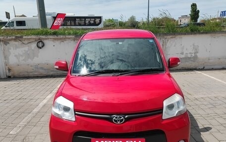 Toyota Sienta I, 2015 год, 1 230 000 рублей, 8 фотография