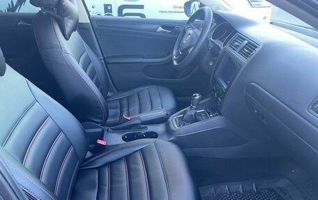Volkswagen Jetta VI, 2015 год, 992 000 рублей, 13 фотография