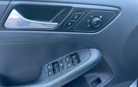 Volkswagen Jetta VI, 2015 год, 992 000 рублей, 14 фотография