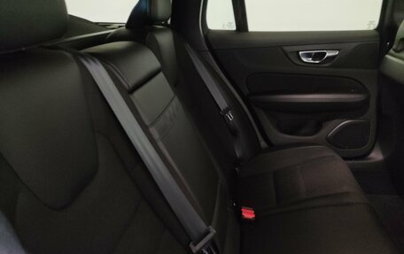 Volvo V60 Cross Country II, 2021 год, 3 560 000 рублей, 8 фотография