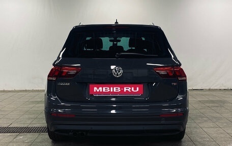 Volkswagen Tiguan II, 2017 год, 1 840 000 рублей, 2 фотография