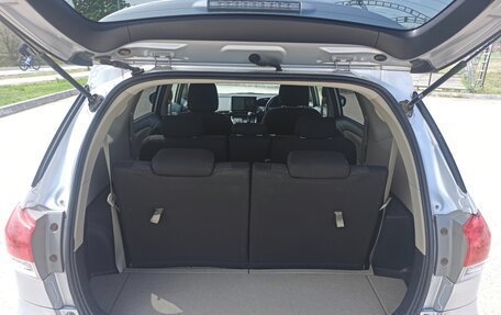 Toyota Wish II, 2010 год, 1 490 000 рублей, 10 фотография