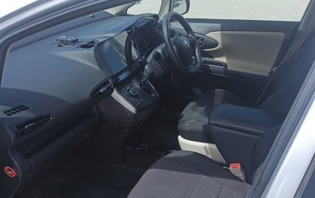 Toyota Wish II, 2010 год, 1 490 000 рублей, 6 фотография
