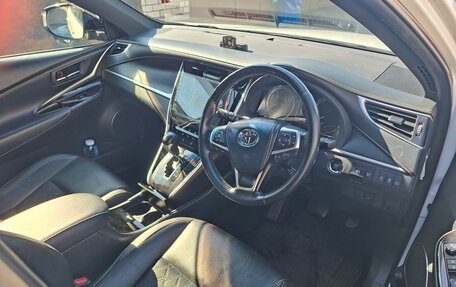 Toyota Harrier, 2018 год, 3 250 000 рублей, 4 фотография