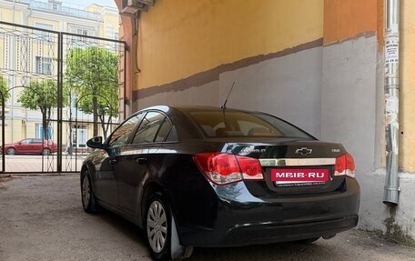 Chevrolet Cruze II, 2013 год, 680 000 рублей, 2 фотография