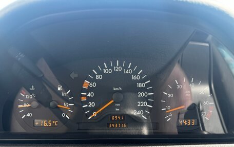 Mercedes-Benz C-Класс, 1997 год, 240 000 рублей, 9 фотография