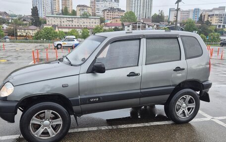 Chevrolet Niva I рестайлинг, 2004 год, 350 000 рублей, 2 фотография