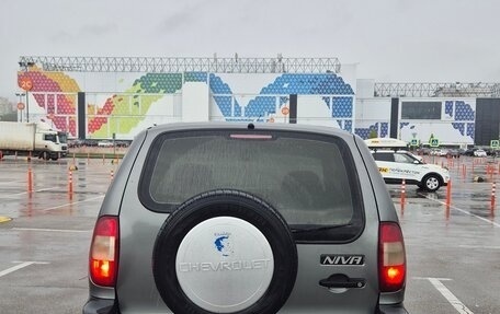 Chevrolet Niva I рестайлинг, 2004 год, 350 000 рублей, 3 фотография