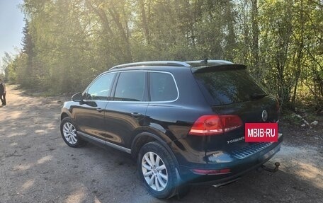 Volkswagen Touareg III, 2010 год, 1 700 000 рублей, 4 фотография