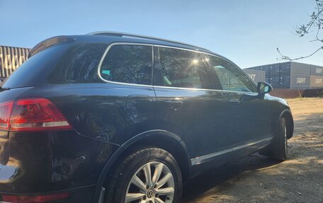 Volkswagen Touareg III, 2010 год, 1 700 000 рублей, 6 фотография
