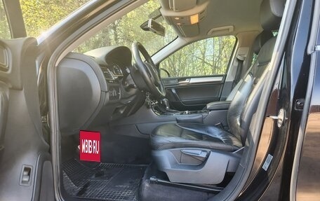 Volkswagen Touareg III, 2010 год, 1 700 000 рублей, 10 фотография