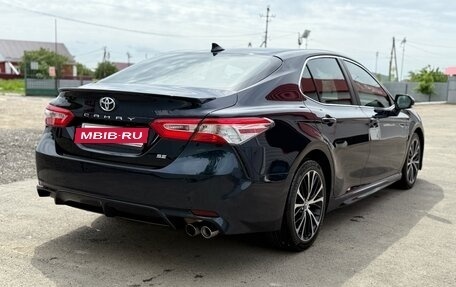 Toyota Camry, 2019 год, 2 430 000 рублей, 4 фотография