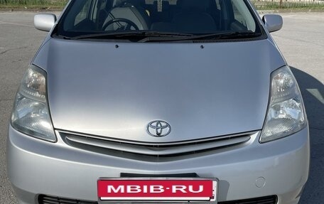Toyota Prius, 2011 год, 1 200 000 рублей, 2 фотография