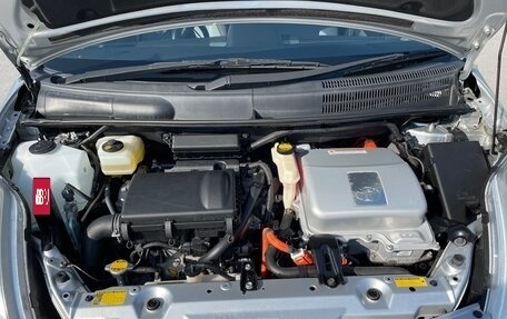 Toyota Prius, 2011 год, 1 200 000 рублей, 9 фотография