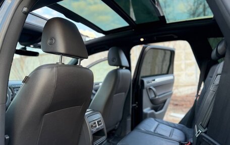 Volkswagen Touareg III, 2016 год, 3 180 000 рублей, 13 фотография