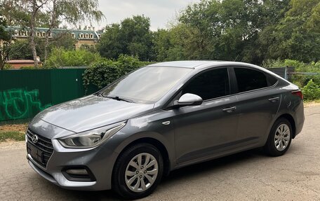Hyundai Solaris II рестайлинг, 2017 год, 1 220 000 рублей, 6 фотография