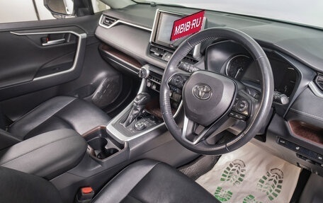 Toyota RAV4, 2020 год, 3 449 000 рублей, 9 фотография