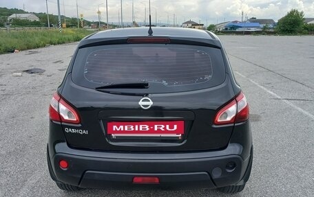 Nissan Qashqai, 2010 год, 800 000 рублей, 2 фотография