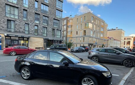 Audi A4, 2018 год, 2 200 000 рублей, 4 фотография