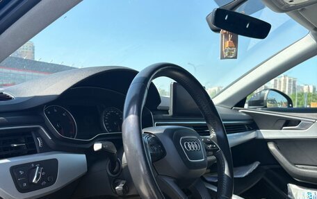Audi A4, 2018 год, 2 200 000 рублей, 13 фотография
