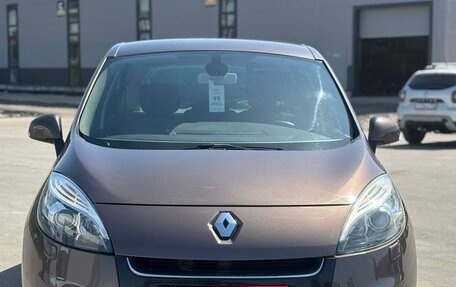 Renault Scenic III, 2013 год, 1 395 000 рублей, 2 фотография
