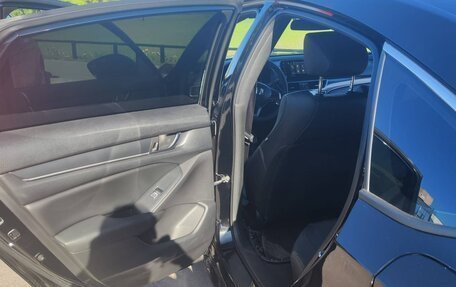 Honda Accord IX рестайлинг, 2018 год, 2 450 000 рублей, 14 фотография