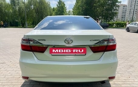 Toyota Camry, 2016 год, 2 100 000 рублей, 5 фотография
