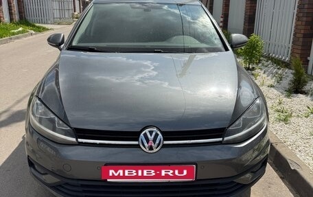 Volkswagen Golf VII, 2018 год, 1 750 000 рублей, 2 фотография