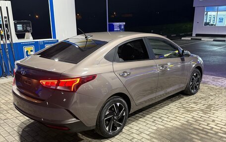 Hyundai Solaris II рестайлинг, 2022 год, 1 670 000 рублей, 2 фотография