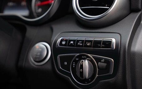 Mercedes-Benz C-Класс, 2018 год, 1 700 000 рублей, 21 фотография