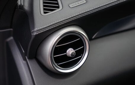 Mercedes-Benz C-Класс, 2018 год, 1 700 000 рублей, 26 фотография
