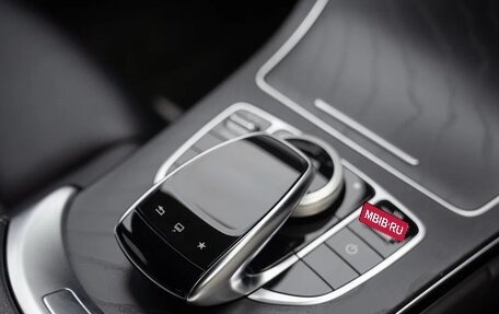 Mercedes-Benz C-Класс, 2018 год, 1 700 000 рублей, 24 фотография
