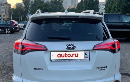 Toyota RAV4, 2017 год, 2 200 000 рублей, 3 фотография