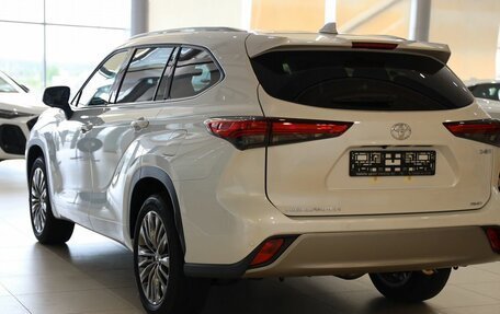 Toyota Highlander, 2026 год, 5 500 000 рублей, 8 фотография