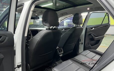 Volkswagen T-Roc I, 2022 год, 1 630 000 рублей, 8 фотография