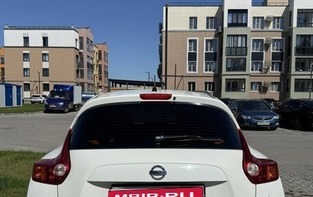 Nissan Juke II, 2011 год, 820 000 рублей, 1 фотография