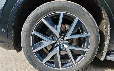 Volkswagen Touareg III, 2020 год, 5 700 000 рублей, 26 фотография